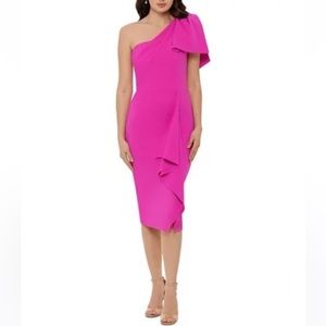 Betsy & Adams Fuchsia One Bow Detailed Shoulder Asymmetrical Ruffles MIDI Dress